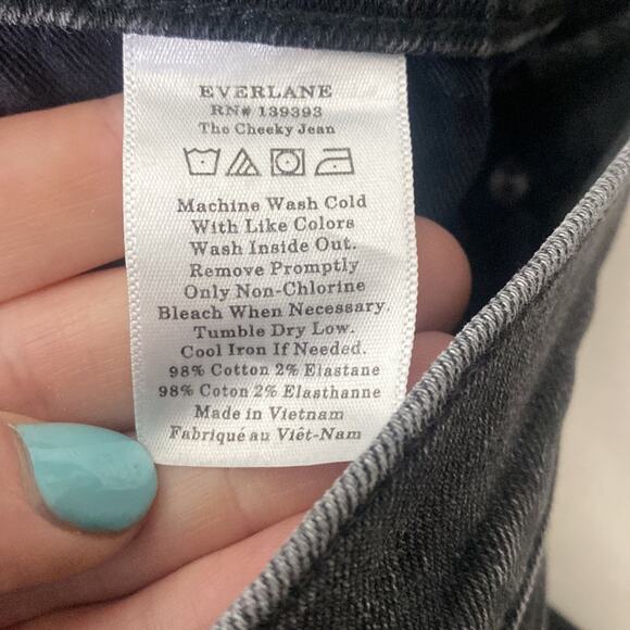 EVERLANE The Cheeky Jean Tumbled Black size 26x 28.5” - Picture 16 of 16
